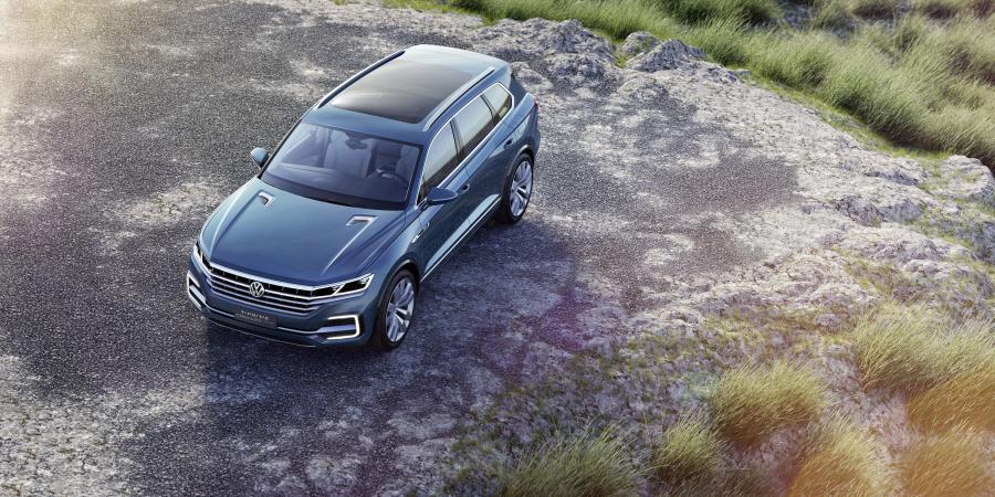  Volkswagen T-Prime Concept GTE 2016 года  (фото 31 из 59)